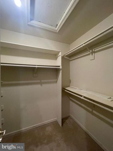 3861 WAYTHORN PL, Fairfax, VA 22033