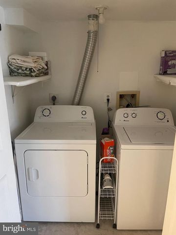 3861 WAYTHORN PL, Fairfax, VA 22033