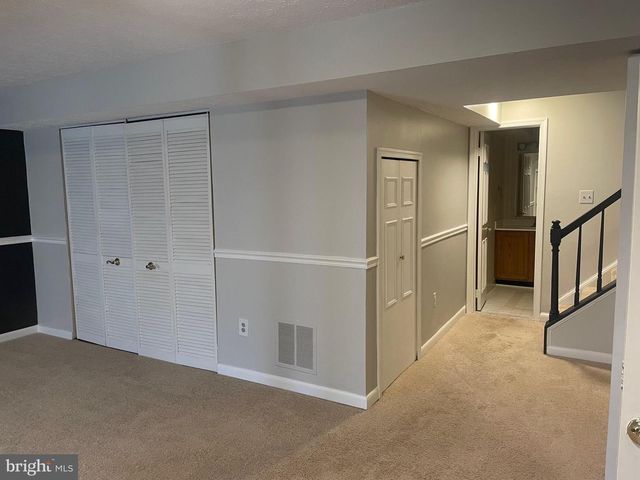 3861 WAYTHORN PL, Fairfax, VA 22033