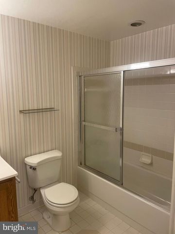 3861 WAYTHORN PL, Fairfax, VA 22033