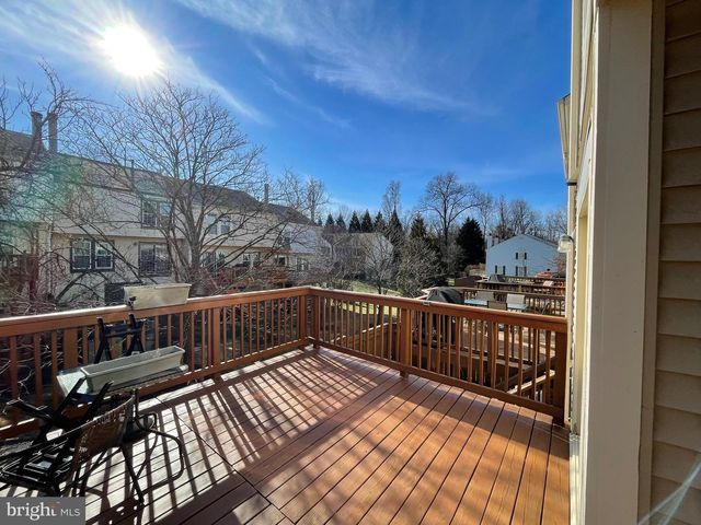 3861 WAYTHORN PL, Fairfax, VA 22033