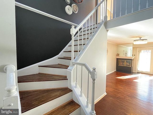 3861 WAYTHORN PL, Fairfax, VA 22033