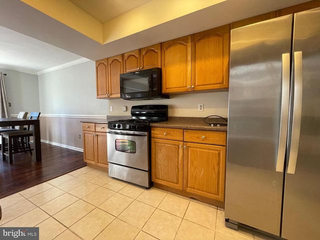 3861 WAYTHORN PL, Fairfax, VA 22033