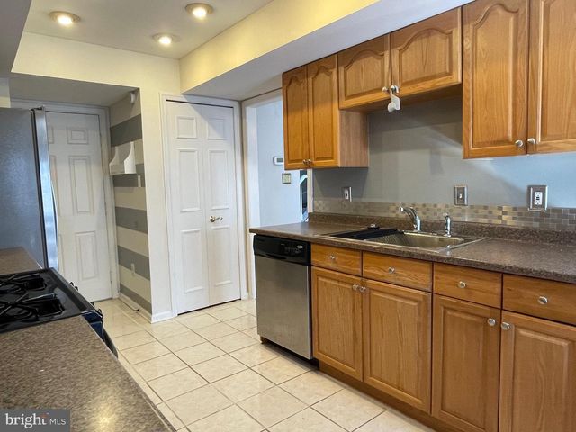 3861 WAYTHORN PL, Fairfax, VA 22033