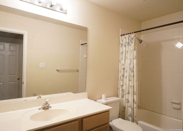 7203 SNOWDEN CRST, San Antonio, TX 78240