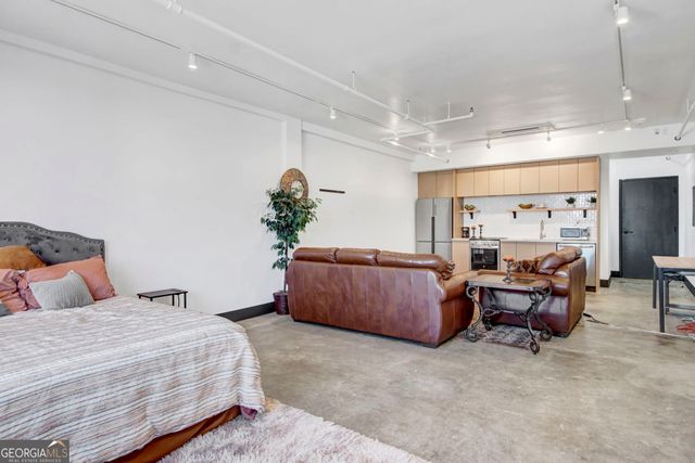 1805 Harvard Avenue, College Park, GA 30337