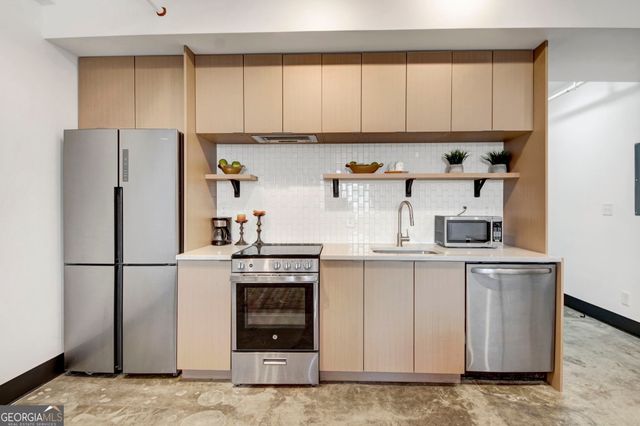 1805 Harvard Avenue, College Park, GA 30337