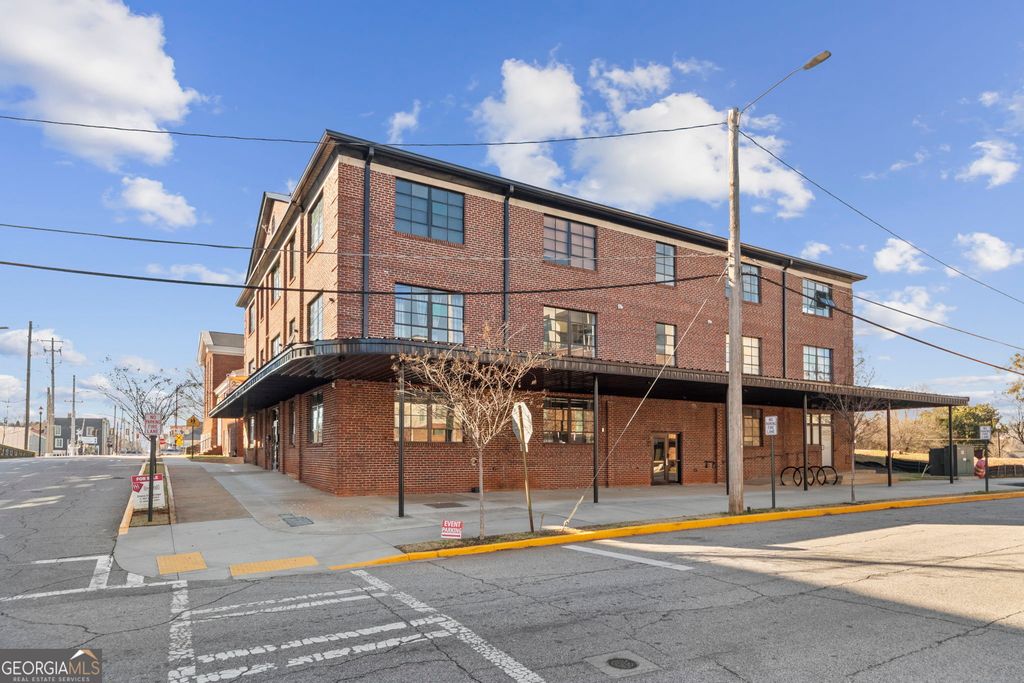 1805 Harvard Avenue, College Park, GA 30337