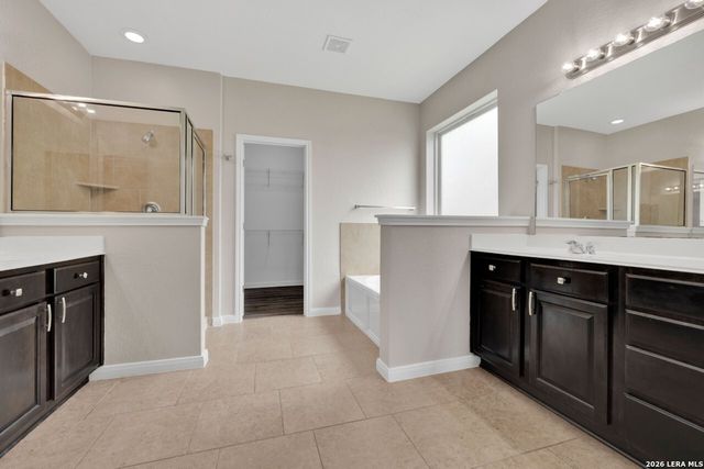 4544 Meadow Green, Schertz, TX 78108