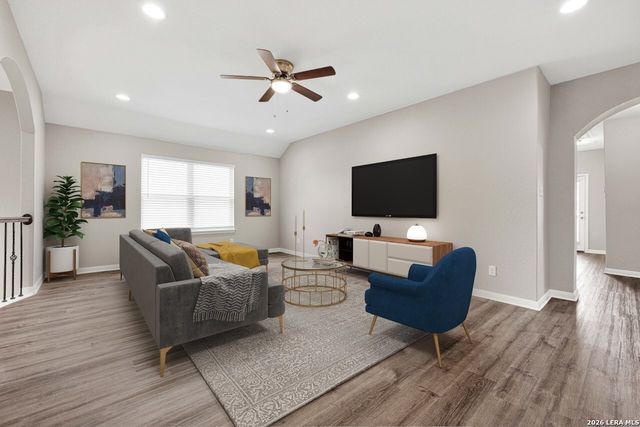4544 Meadow Green, Schertz, TX 78108