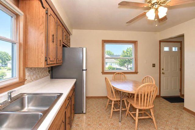 4046 N 85th STREET, Milwaukee, WI 53222