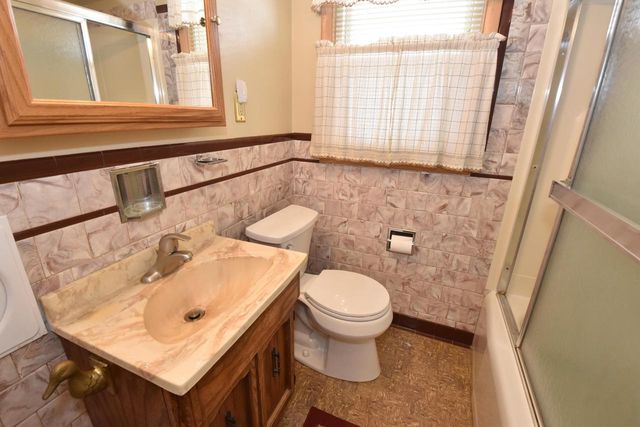 4046 N 85th STREET, Milwaukee, WI 53222