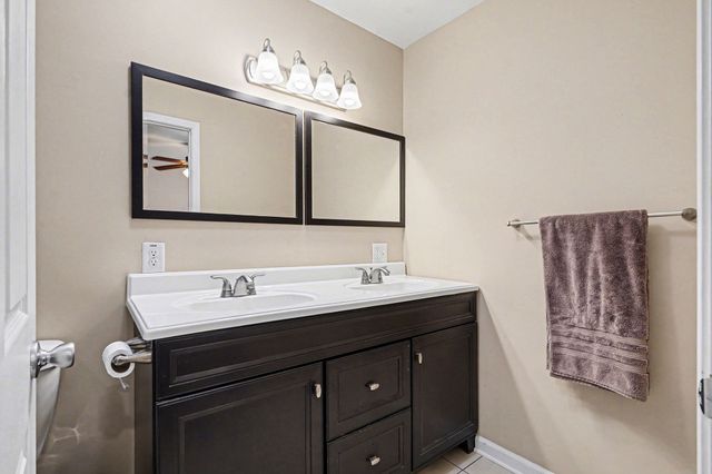 201 Glenwood Dr, Goodlettsville, TN 37072