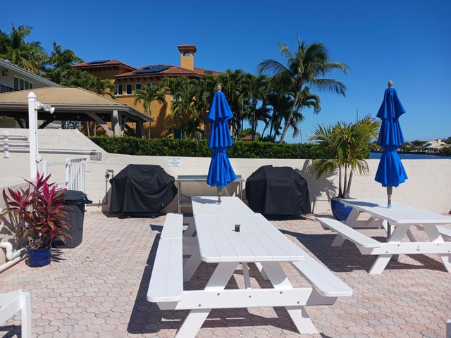 646 Snug Harbor Drive H105, Boynton Beach, FL 33435