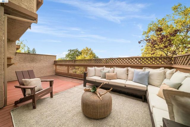 80 Leeds Ct E, Danville, CA 94526
