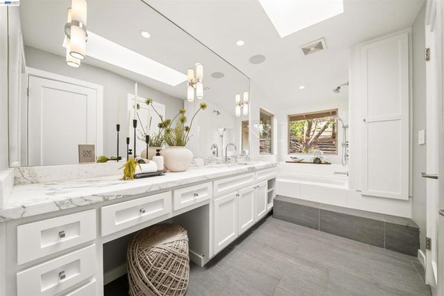80 Leeds Ct E, Danville, CA 94526