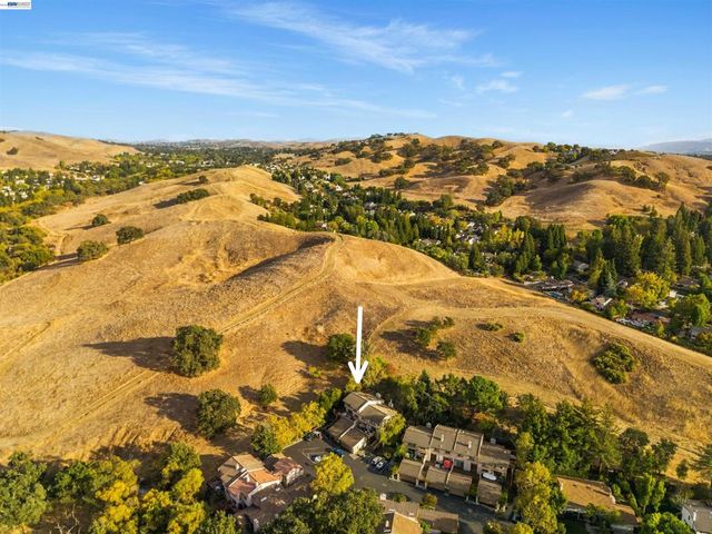 80 Leeds Ct E, Danville, CA 94526