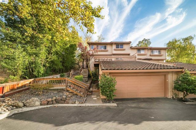 80 Leeds Ct E, Danville, CA 94526