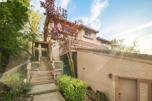 80 Leeds Ct E, Danville, CA 94526