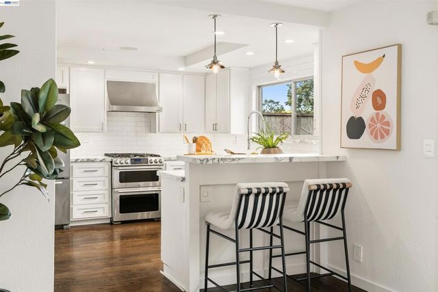 80 Leeds Ct E, Danville, CA 94526