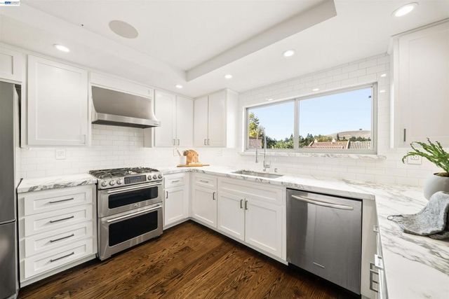 80 Leeds Ct E, Danville, CA 94526