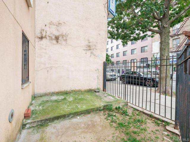 360 E 167th Street, Bronx, NY 10456