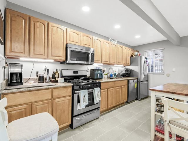 360 E 167th Street, Bronx, NY 10456