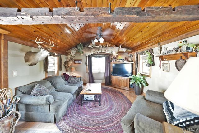 8015 Versailles Road, Evans, NY 14006