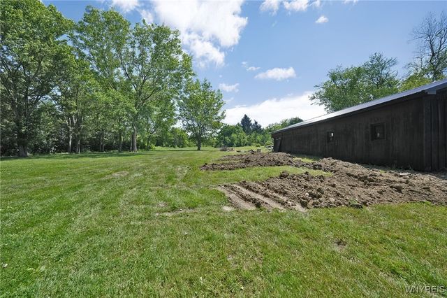 8015 Versailles Road, Evans, NY 14006