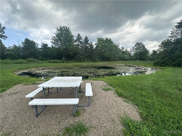 8015 Versailles Road, Evans, NY 14006