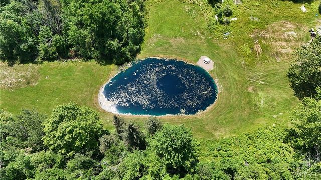 8015 Versailles Road, Evans, NY 14006