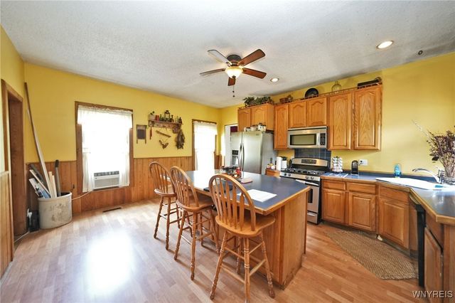 8015 Versailles Road, Evans, NY 14006