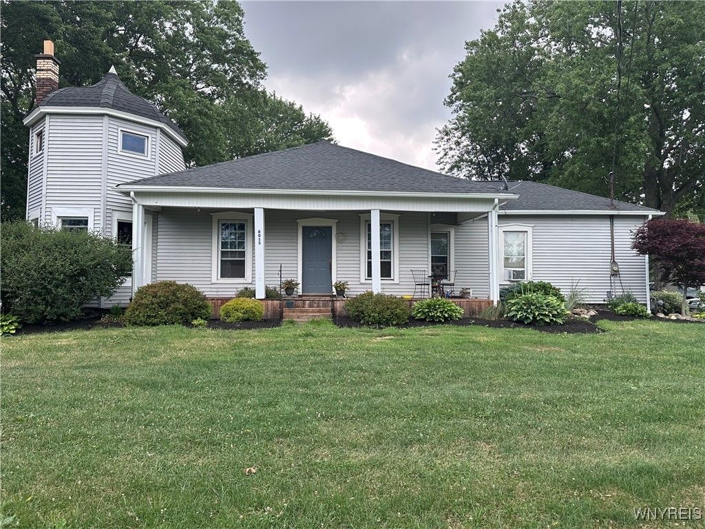 8015 Versailles Road, Evans, NY 14006