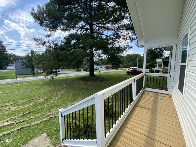600 River Road, Selma, NC 27576