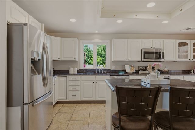 32 James Francis Terrace, Middletown, RI 02842