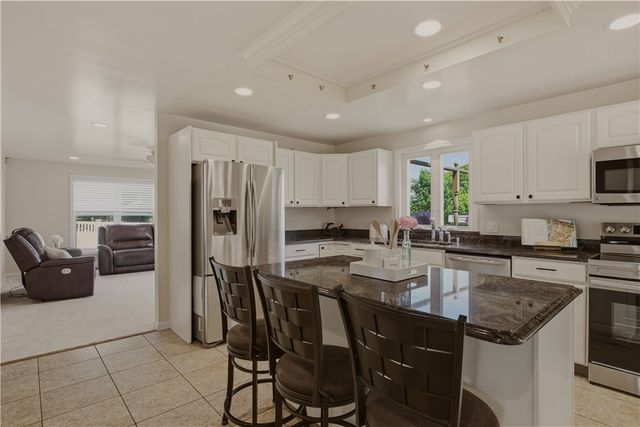 32 James Francis Terrace, Middletown, RI 02842