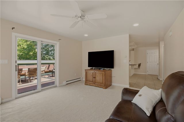 32 James Francis Terrace, Middletown, RI 02842