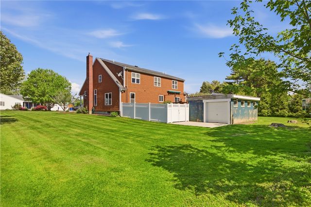 32 James Francis Terrace, Middletown, RI 02842