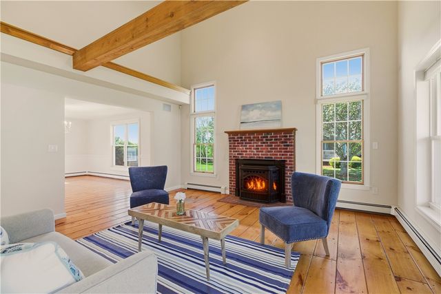 32 James Francis Terrace, Middletown, RI 02842