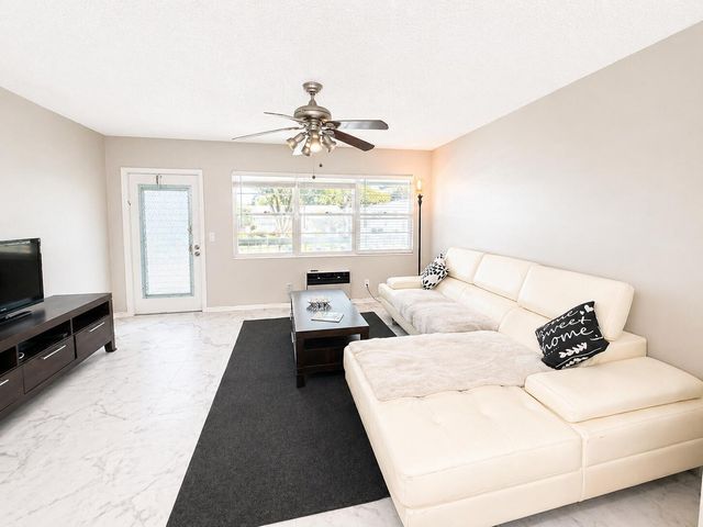 140 Ventnor I, Deerfield Beach, FL 33442