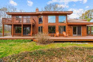 13 Cedar Street, Mashpee, MA 02649