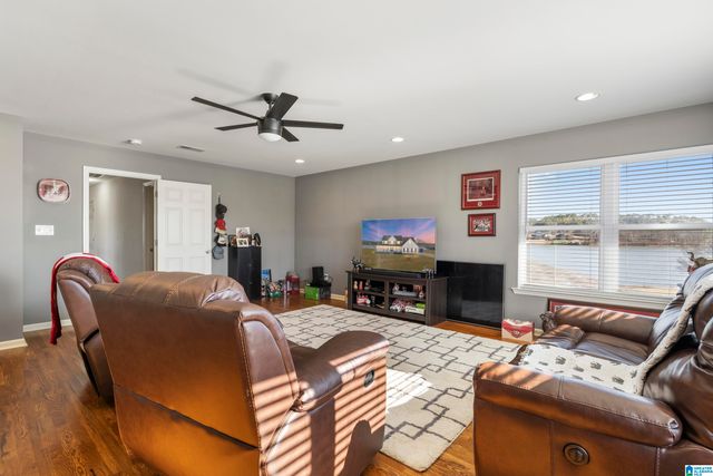 655 COVE ROAD, Sylacauga, AL 35151