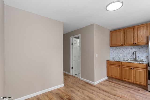 75 Garfield Ave, Paterson City, NJ 07522