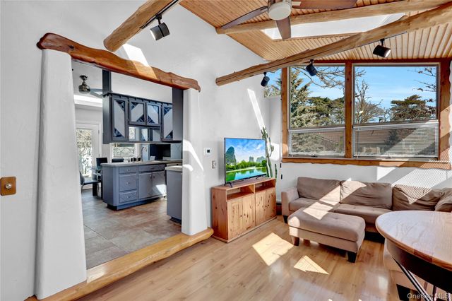 188 N Kentucky Avenue, Massapequa, NY 11758