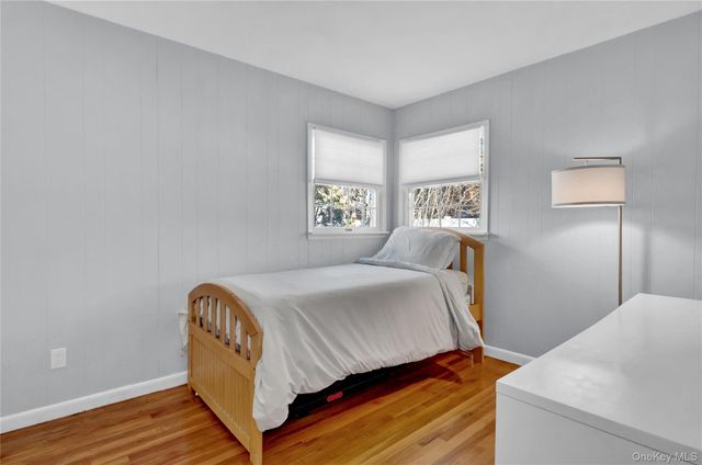 188 N Kentucky Avenue, Massapequa, NY 11758