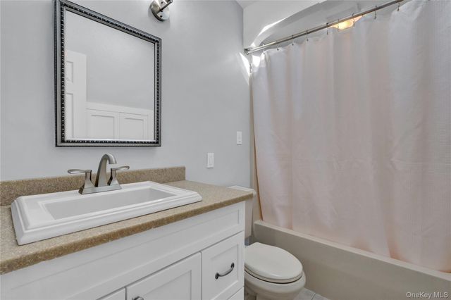 188 N Kentucky Avenue, Massapequa, NY 11758