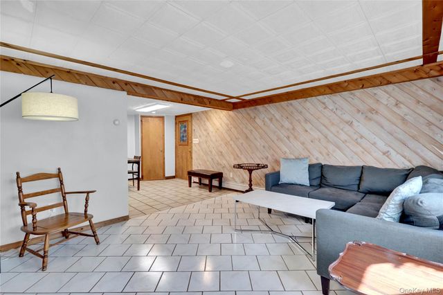 188 N Kentucky Avenue, Massapequa, NY 11758