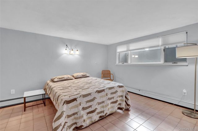 188 N Kentucky Avenue, Massapequa, NY 11758