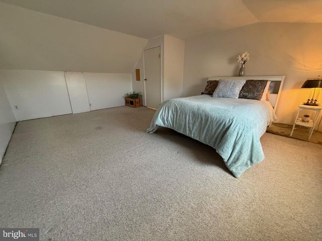 9 KRUEGER LA, Hamilton, NJ 08620