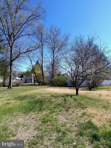 9 KRUEGER LA, Hamilton, NJ 08620